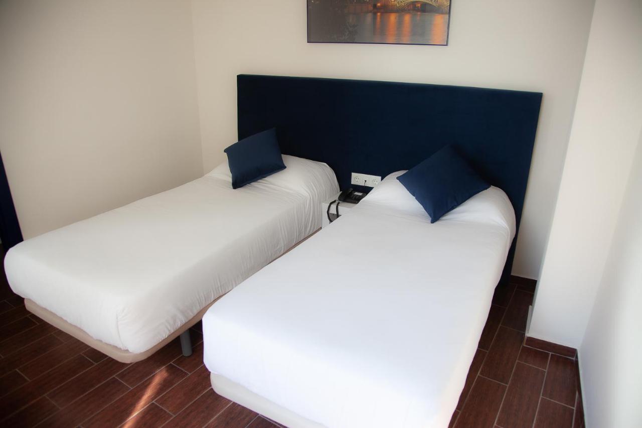 Noches En Triana Hotel Sevilla Eksteriør billede
